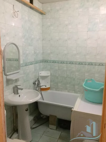 Сдаю однокомнатную квартиру 30 кв.м. Торговый центр. Аренда